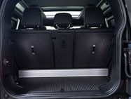 Land Rover Defender 3.0 Defender X-Dynamic SE D MHEV Auto 4WD 3dr 7