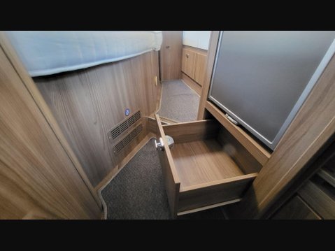 Swift Swift SELECT 164 31