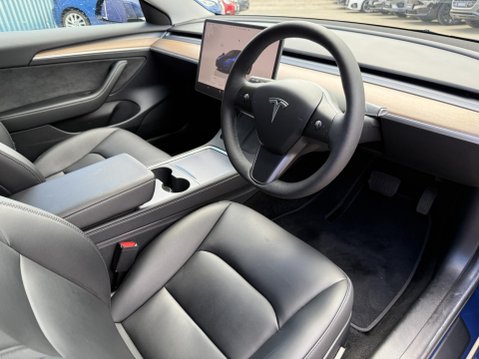 Tesla Model 3 Saloon 4dr Electric Auto RWD (241 bhp) 2