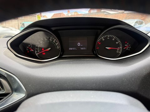 Peugeot 308 1.6 THP Feline Hatchback 5dr Petrol Manual 16