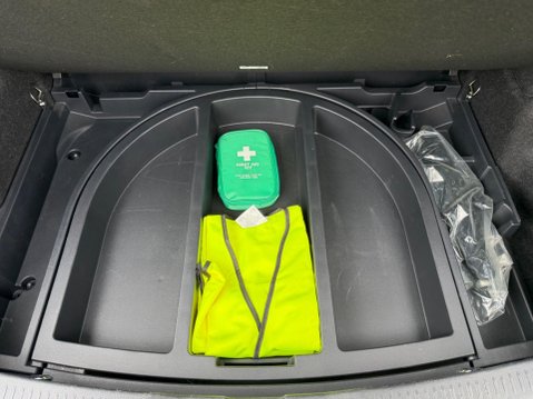 Toyota Auris 1.2 VVT-i Excel CVT Euro 6 (s/s) 5dr (Safety Sense) 82