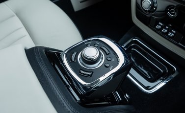 Rolls-Royce Phantom Series II 31