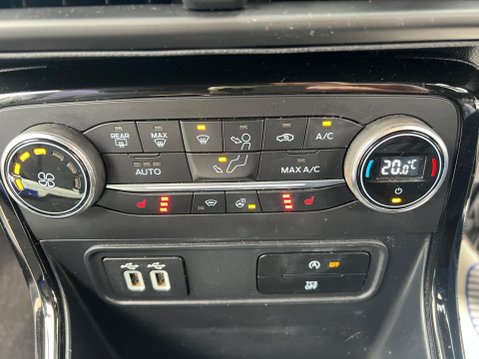 Ford Ecosport 1.0T EcoBoost Titanium Auto Euro 6 (s/s) 5dr 35