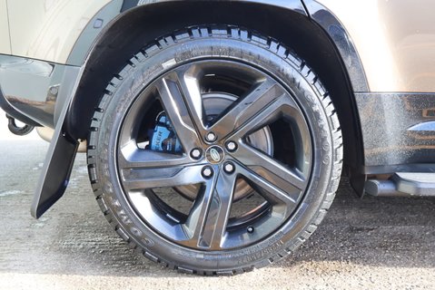 Land Rover Defender 110 D300 HARD TOP COMMERCIAL  X-DYNAMIC HSE GENUINE REAR SEATS  SEEKER STYLED 7