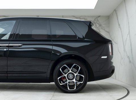 Rolls-Royce Cullinan Black Badge 28