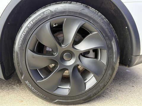 Tesla Model Y (Dual Motor) Long Range SUV 5dr Electric Auto 4WDE (384 bhp) 16