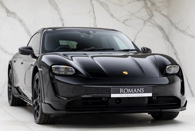 Porsche Taycan 4S Cross Turismo