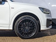 Audi Q2 TDI BLACK EDITION 11