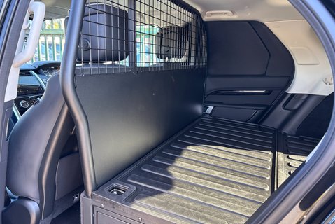 Land Rover Discovery D300 HSE Mhev Panel Van - Full LR Service History 15