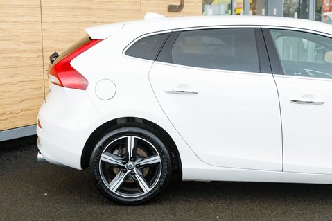 Volvo V40 D2 R-DESIGN EDITION 7