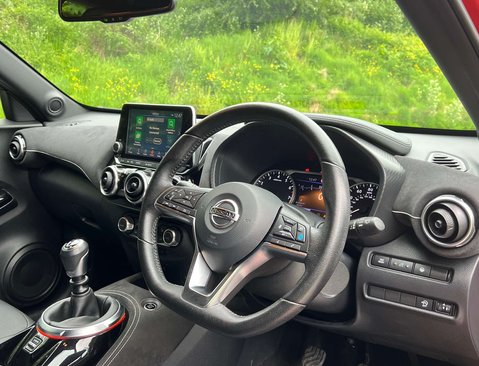 Nissan Juke 1.0 Juke Tekna+ DiG-T 5dr 17