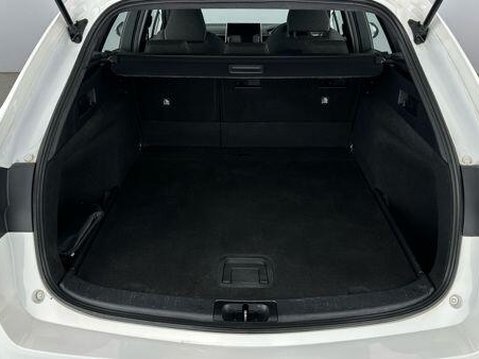 Suzuki Swace MOTION 12