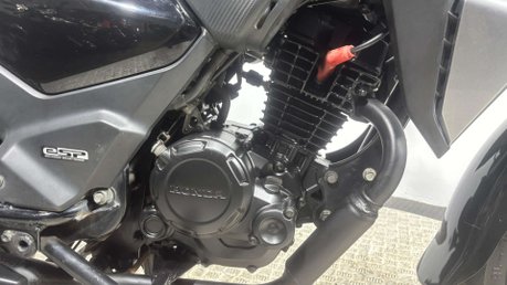 Honda CB 2022 72 PLATE 9K NEW MOT SERVICED 125CC LEARNER BIKE CBF125 17