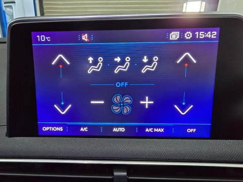 Peugeot 5008 BLUEHDI S/S GT LINE 31