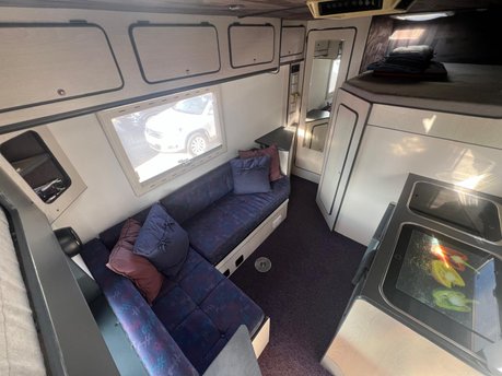 Mercedes-Benz Sprinter Elite Sports Motorhome 310D/40 LWB 17
