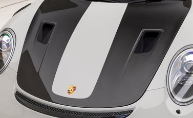 Porsche 911 (991.2) GT2 RS Weissach 25