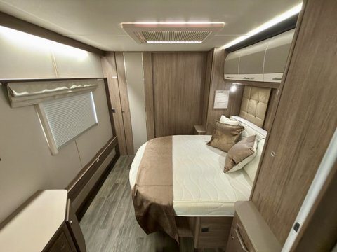 Coachman Laser Xcel 875 Kingsham 30th Special Edition 31