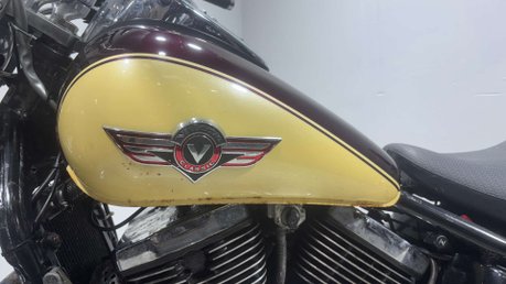 Kawasaki VN 800 1997 ONLY 12K RUNNING CRUISER PROJECT BIKE SPARES OR REPAIR 800CC 18