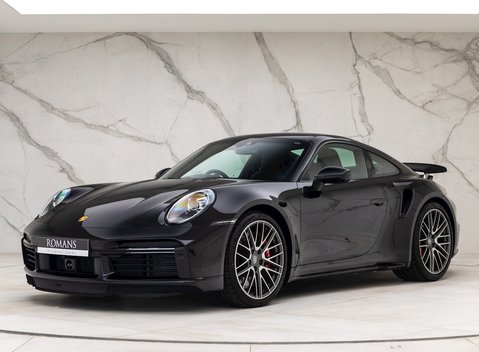 Porsche 911 Turbo (992) 6