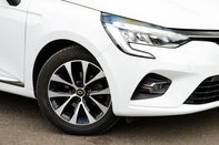 Renault Clio ICONIC TCE 11