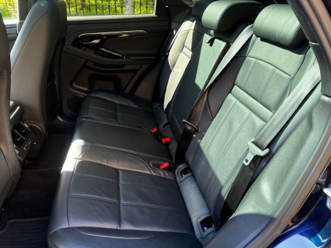 Land Rover Range Rover Evoque 2.0 Range Rover Evoque R-Dynamic SE D MHEV Auto 4WD 5dr 19