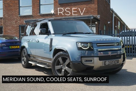 Land Rover Defender X-DYNAMIC HSE MHEV 3.0L Extended LR Warranty Tow Bar Pano Roof FLRSH  