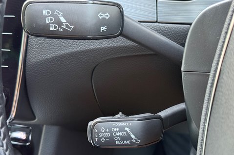 Skoda Superb SE TECHNOLOGY IV DSG - 11 SERVICES AT SKODA -HYBRID AUTOMATIC ESTATE 44