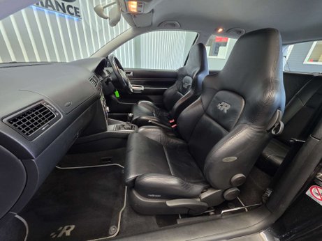 Volkswagen Golf 3.2 R32 Hatchback 3dr Petrol Manual (276 g/km, 240 bhp) 5