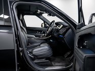 Land Rover Range Rover Sport 3.0 P400 MHEV Dynamic SE SUV 5dr Petrol Auto 4WD Euro 6 (s/s) (400 ps) 12