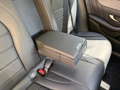Mercedes-Benz GLC GLC 250 4MATIC AMG LINE 28