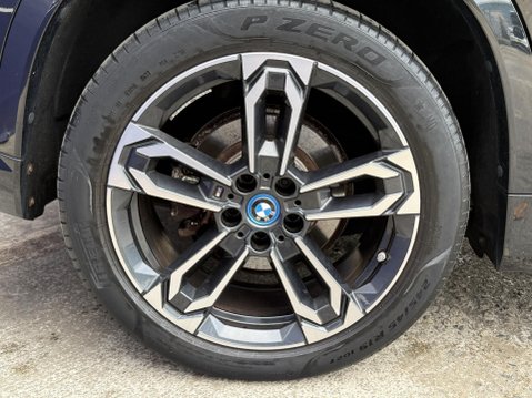 BMW iX1 30 66.5kWh M Sport SUV 5dr Electric Auto xDrive (11kW Charger) (313 ps) 15