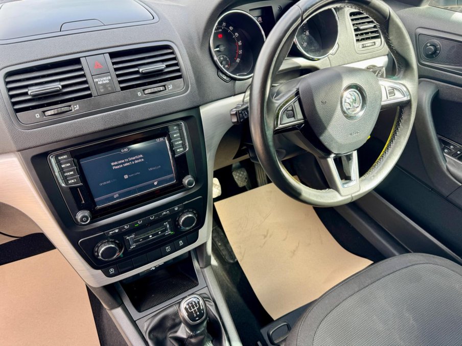 2016 Skoda Yeti — image 13
