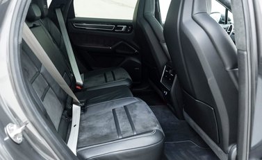 Porsche Cayenne GTS Coupé 11