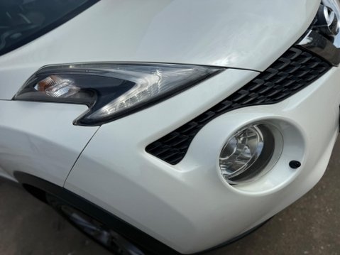 Nissan Juke 1.2 DIG-T Tekna Euro 5 (s/s) 5dr Euro 5 29