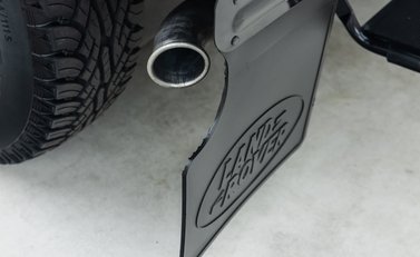 Land Rover Defender 90 XS 37