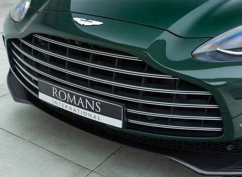 Aston Martin DBX 707 31