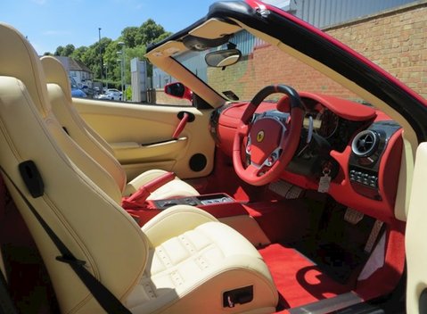 Ferrari F430 Spider 6