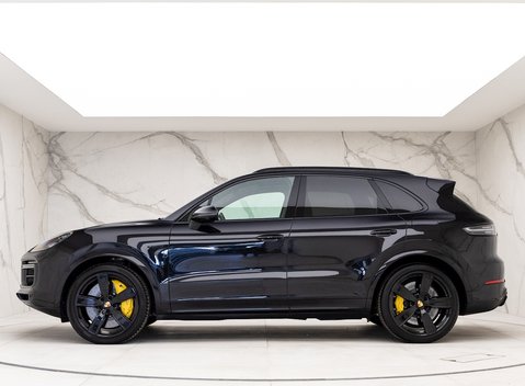 Porsche Cayenne Turbo S E-Hybrid 2