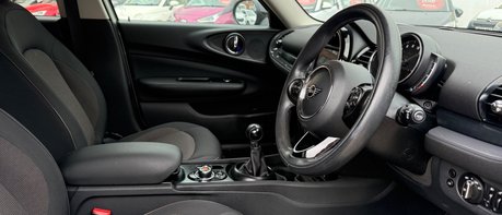 Mini Clubman COOPER CLASSIC LOOK! ONLY 24000 MILES..SAT NAV..CRUISE 18" ALLOYS 1