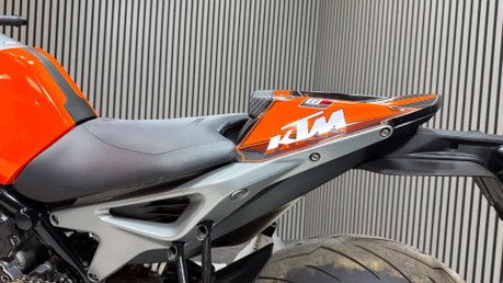 KTM Duke 2018 33K SPARES OR REPAIR PROJECT BIKE 790CC NAKED 8