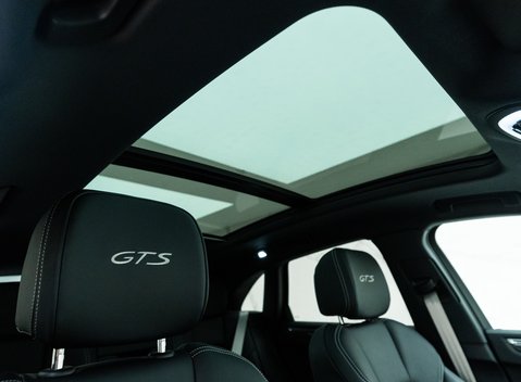 Porsche Macan GTS 10