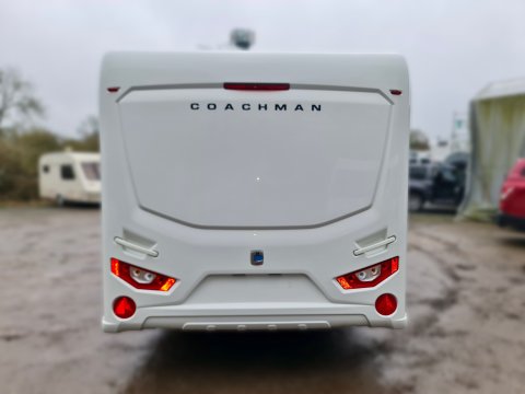 Coachman VIP 520 8