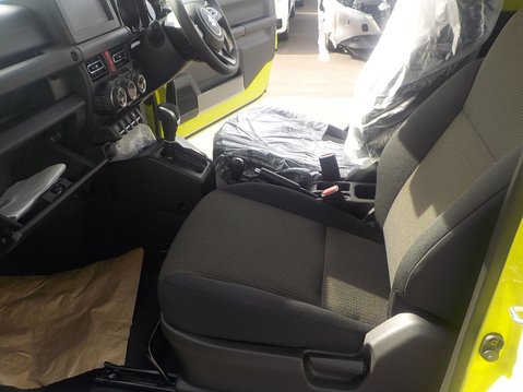 Suzuki Jimny SIERRA 1.5 JC AUTO 4WD ALLGRIP JB74 NEW 2026 Kinetic Yellow 13