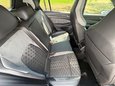 Volkswagen Golf R-LINE ETSI DSG 32
