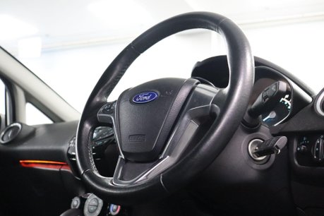 Ford Fiesta ZETEC 12