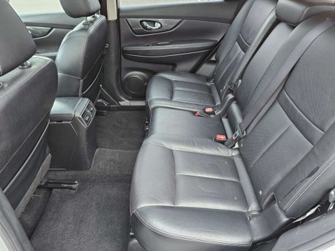 Nissan X-Trail 2.0 X-Trail Tekna dCi 4x4 CVT 4WD 5dr 23