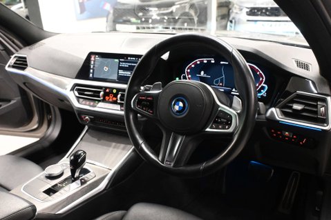 BMW 3 Series 2.0 330e M Sport Professional Edition Auto 5dr 10