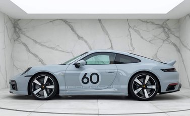 Porsche 911 (992) Sport Classic 2