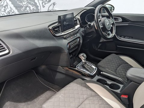 Kia Ceed CRDI GT-LINE ISG 19
