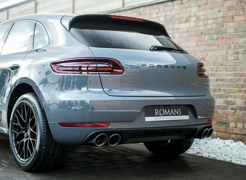 Porsche Macan GTS 10